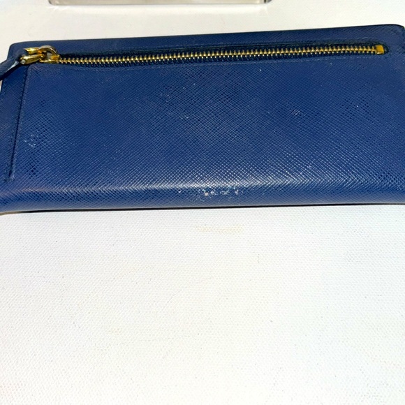Blue Prada wallet with box and papers - Picture 6 of 15
